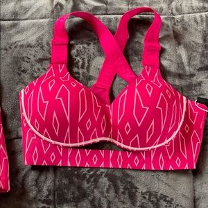 Ivy Park (icy park collection) Sports Bra